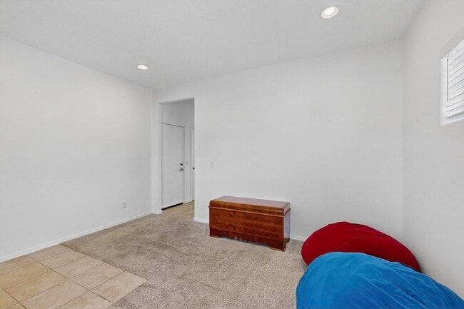 Building Photo - 108 Hue St