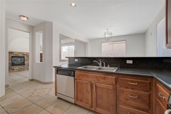 Building Photo - 11215 Dahlia Grove St