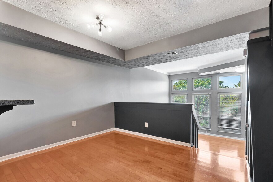Building Photo - 540 Tusculum Ave