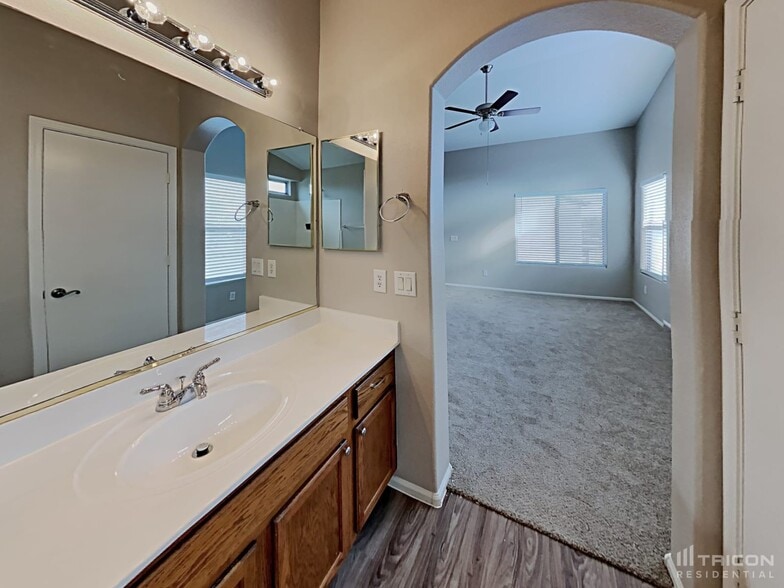 Building Photo - 29459 N Blackfoot Daisy Dr