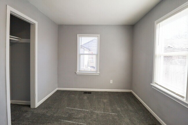 Building Photo - AVAILABLE NOW | VOUCHERS WELCOMED | 4 Bed | 2 Bath | West Tulsa