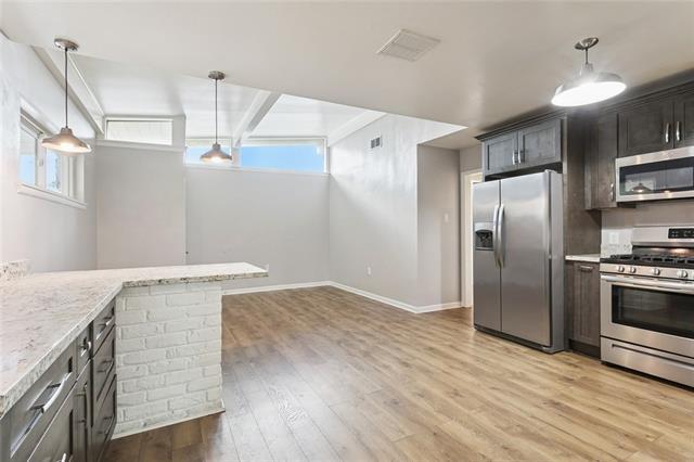 Building Photo - 1424 Hesper Ave