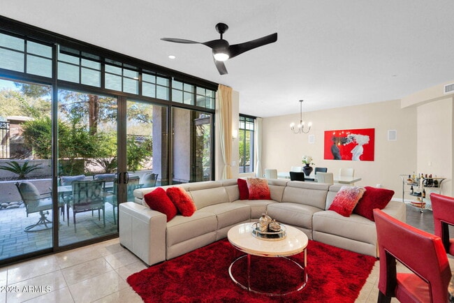 Building Photo - 8 Biltmore Estates Dr