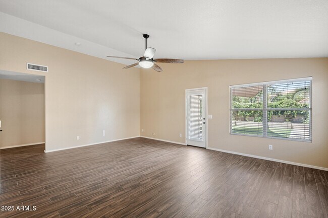 Building Photo - 7936 W Taro Ln