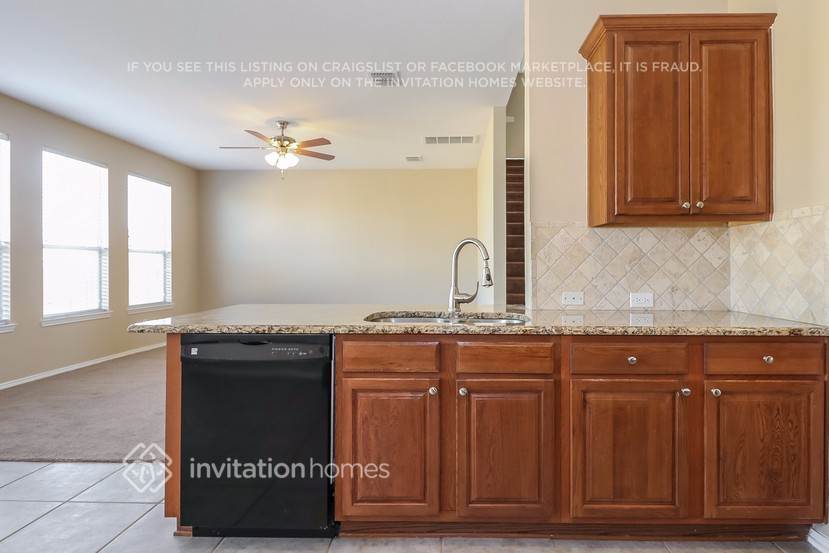 Building Photo - 1116 Melrose Dr