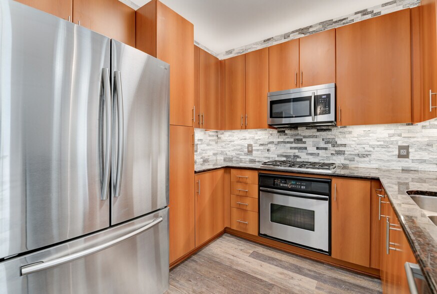 Building Photo - 1225 Island Ave