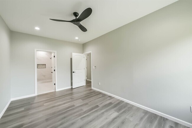 Building Photo - 3007 Bringhurst St