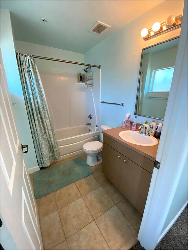 Bathroom 1 - 835 SW 9th St