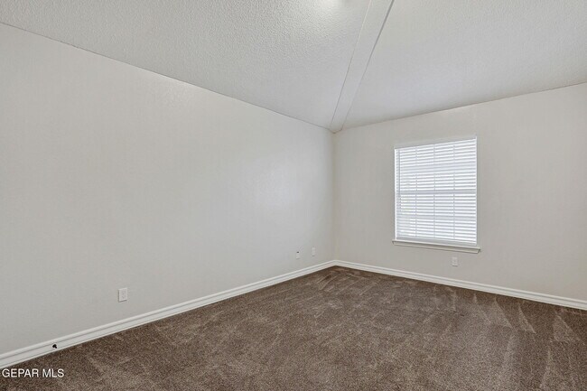 Building Photo - 485 Jeweled Mesa Ct