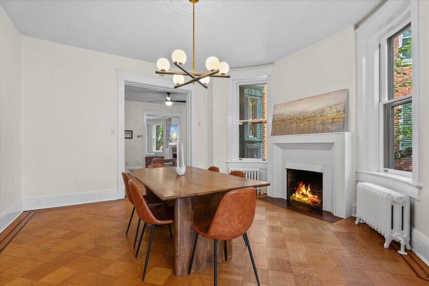 Building Photo - 1754 Park Rd NW