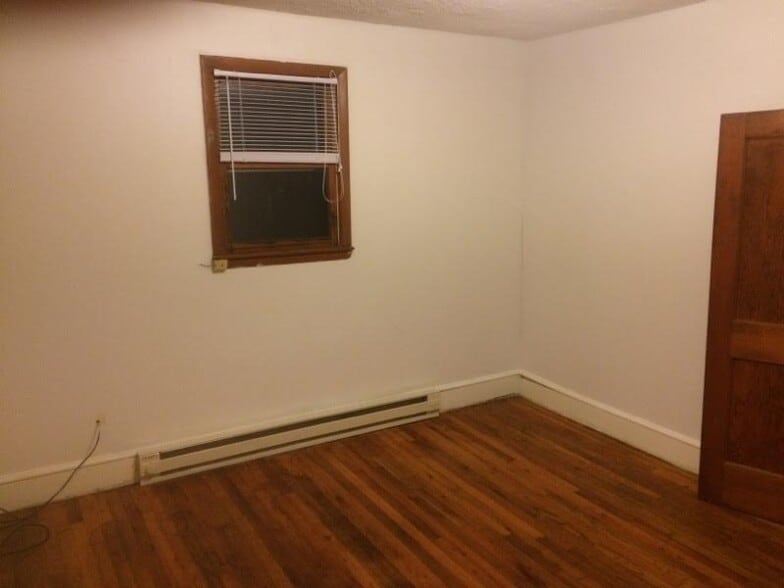 Building Photo - 155b Clement St