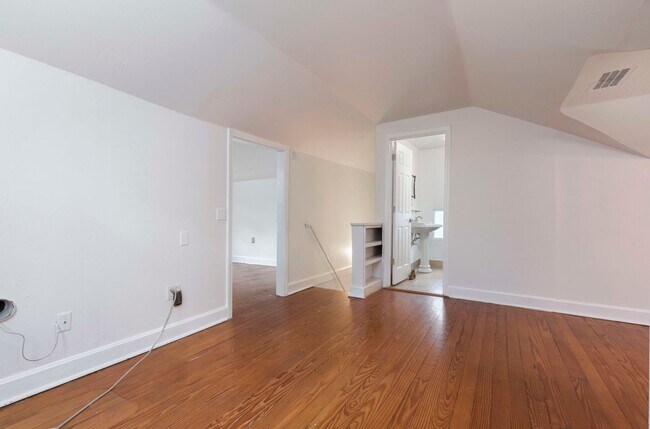 Building Photo - 4527 S 3rd St
