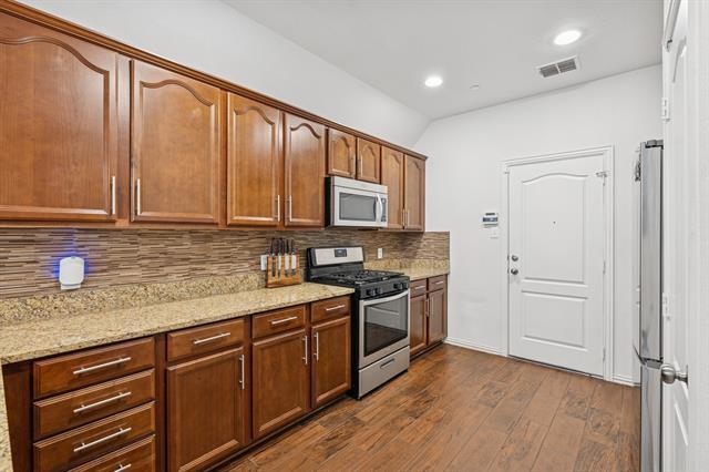 Building Photo - 2653 Jacobson Dr