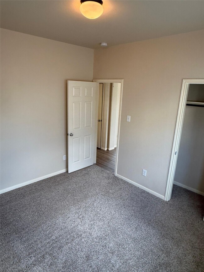 Building Photo - 20515 Sycamore Crest Ln