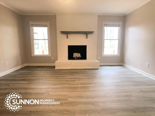 Building Photo - Completely Renovated 3 BR with Huge Yard