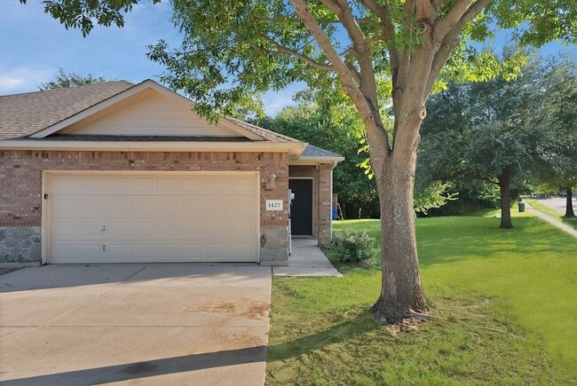 Primary Photo - 1427 Piedmont Dr