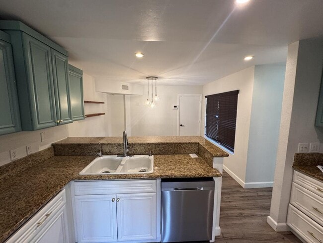 Building Photo - 4629 Villas Ct