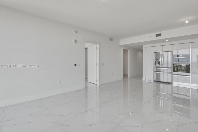 Building Photo - 1170 E Hallandale Beach Blvd