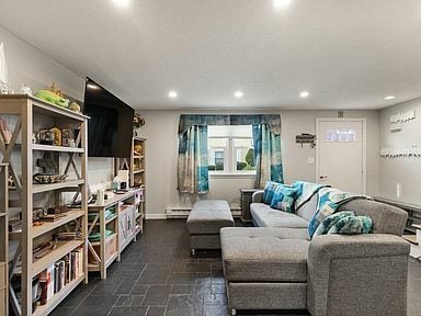 Building Photo - 11 Railroad Ave