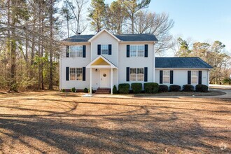 Building Photo - **AVAILABLE March 15th!** West Side Athens...