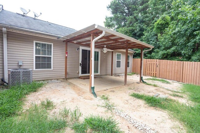 Building Photo - 6053 Sanibel Dr