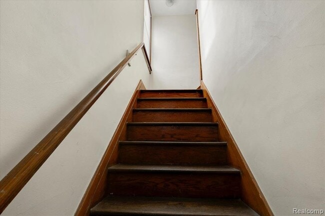 Building Photo - 1413 Wayburn St