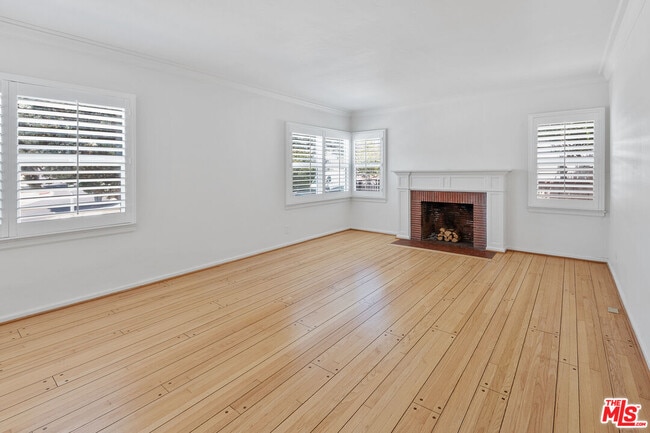 Building Photo - 5572 Bradna Dr