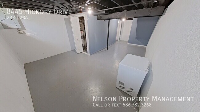 Building Photo - 8445 Hickory Dr