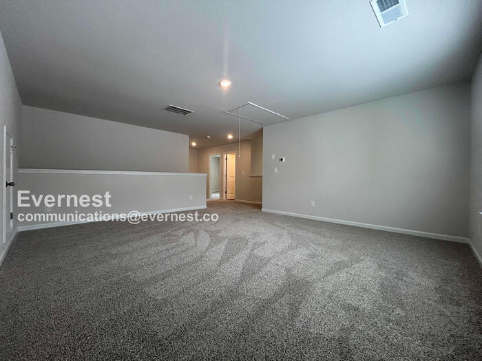 Building Photo - 3954 Brushy St