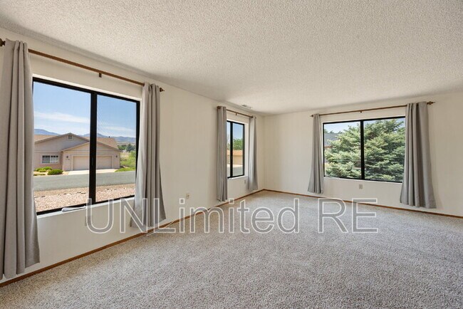 Building Photo - 1125 Arrowhead Ln