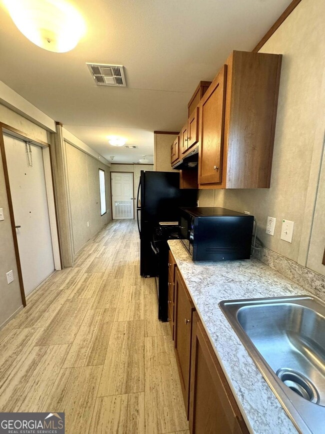 Building Photo - 2398 US-441