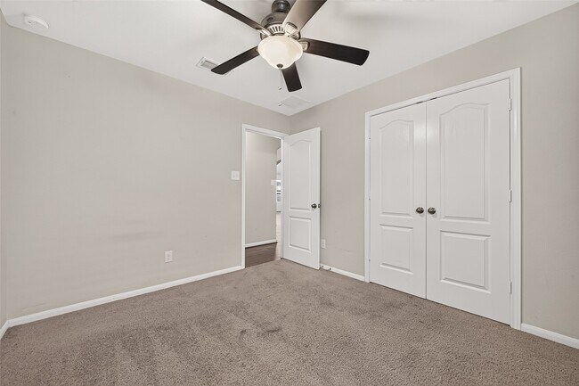 Building Photo - 26602 Yukon Straight Dr