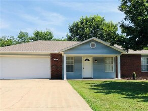 Building Photo - 266 Christy Ln