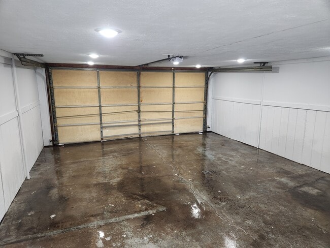 Building Photo - 53710 Quimby Ave