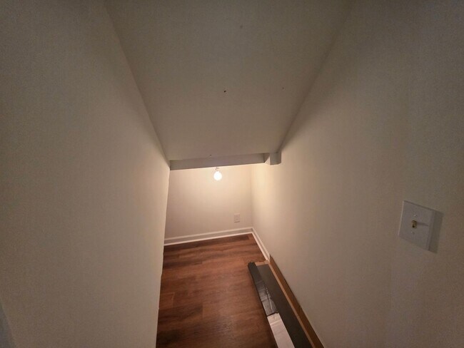 Building Photo - 1016 Todd Preis Dr