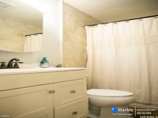 Building Photo - 4 br, 2 bath House - 519 E 200 S