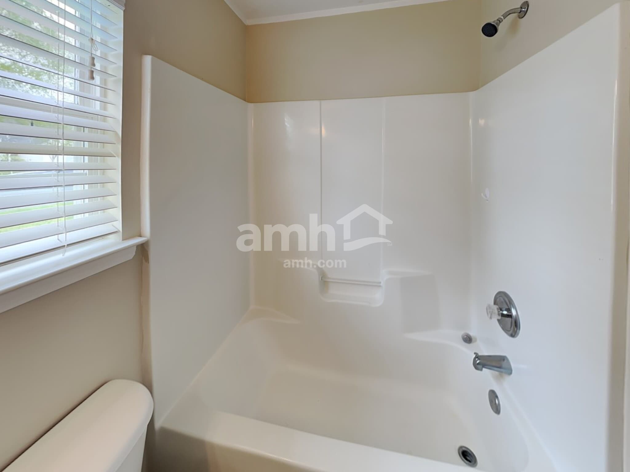 Building Photo - 3210 Revere Rd