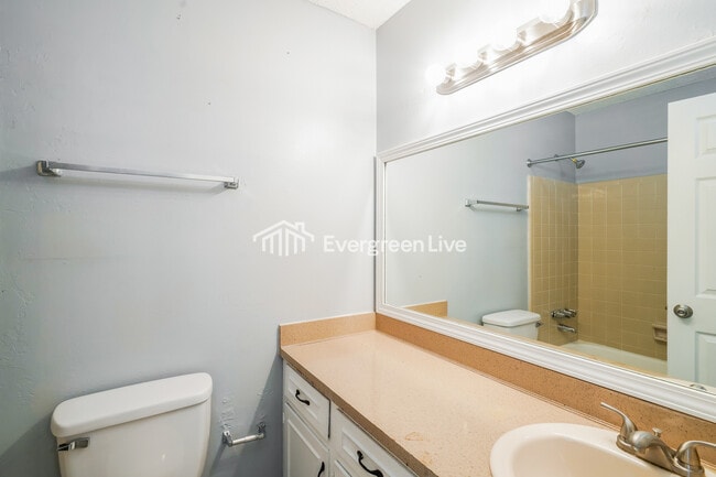 Building Photo - 108 Gales River Rd