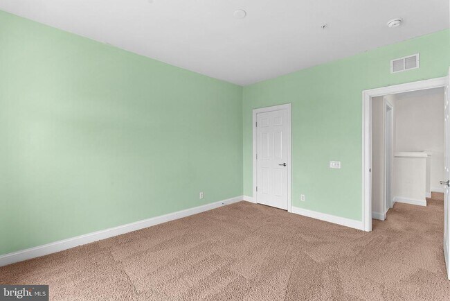 Building Photo - 42788 Lauder Terrace