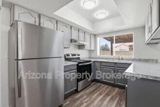 Building Photo - 3433 E Enid Ave