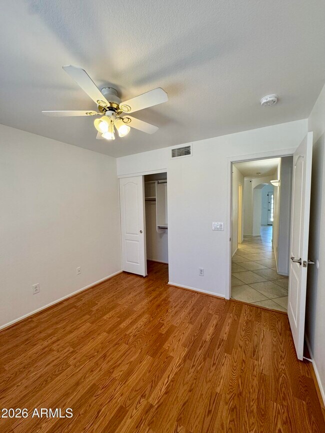Building Photo - 6510 W Behrend Dr