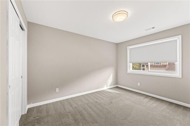 Building Photo - 1486 Briaroaks Trail NE