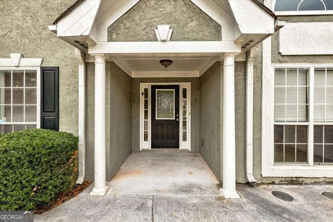 Building Photo - 25 Wisteria Cir