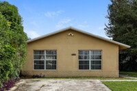 Building Photo - 5770 Bermuda Cir S