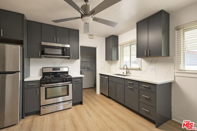 Building Photo - 5126 Windermere Ave