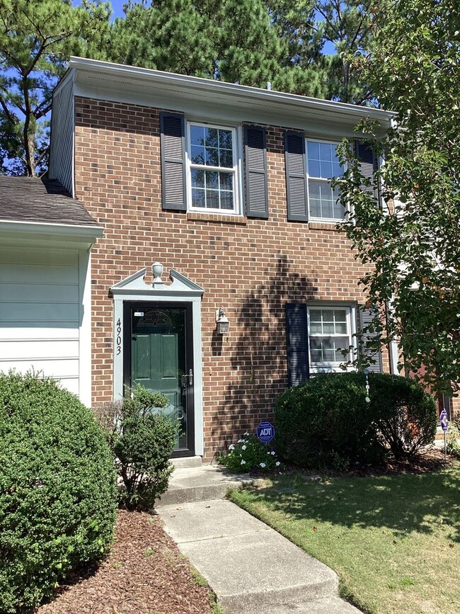 Primary Photo - STONESTHROW - 2 Bedroom Townhome - Perfect...