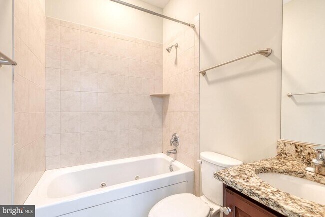 Building Photo - 3307 Fait Ave