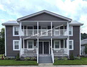 Building Photo - 1119 Riverside Dr