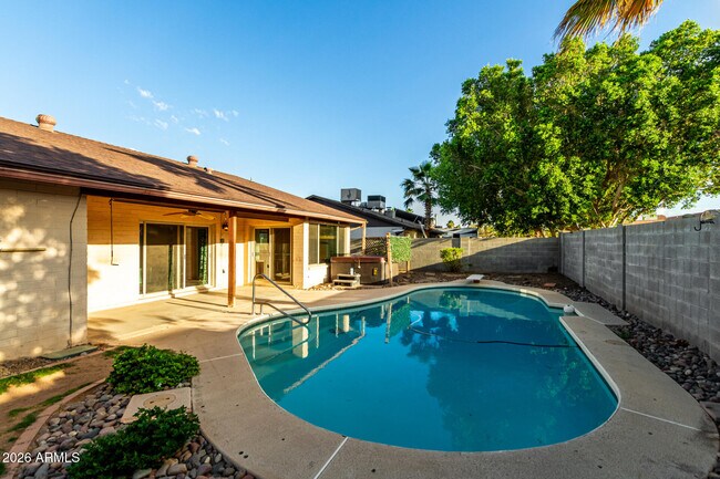 Building Photo - 16638 N 46th Ln