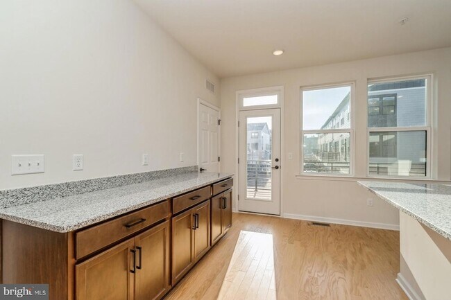 Building Photo - 103 Vaughn Dr Ext